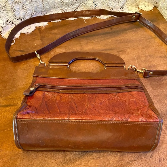 💥Vintage Crossbody Bag💥 - Picture 2 of 16